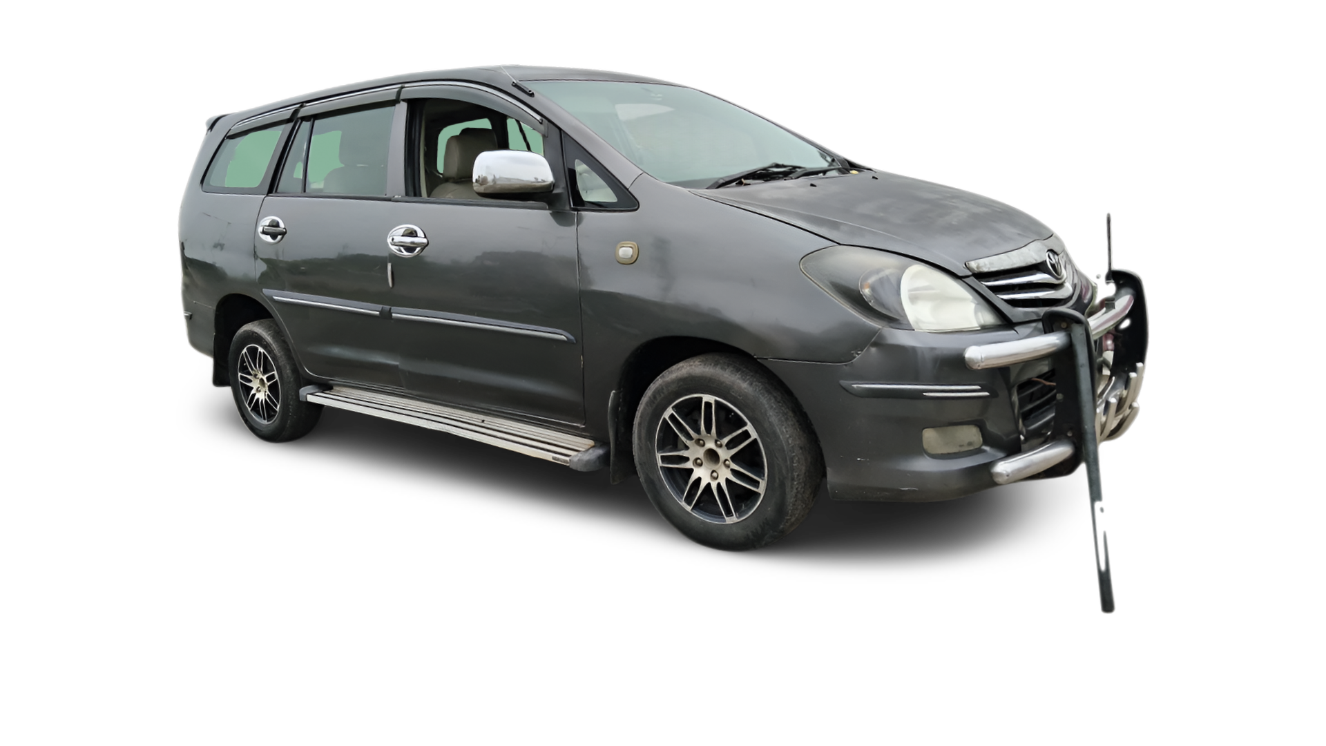 Toyota Innova-img